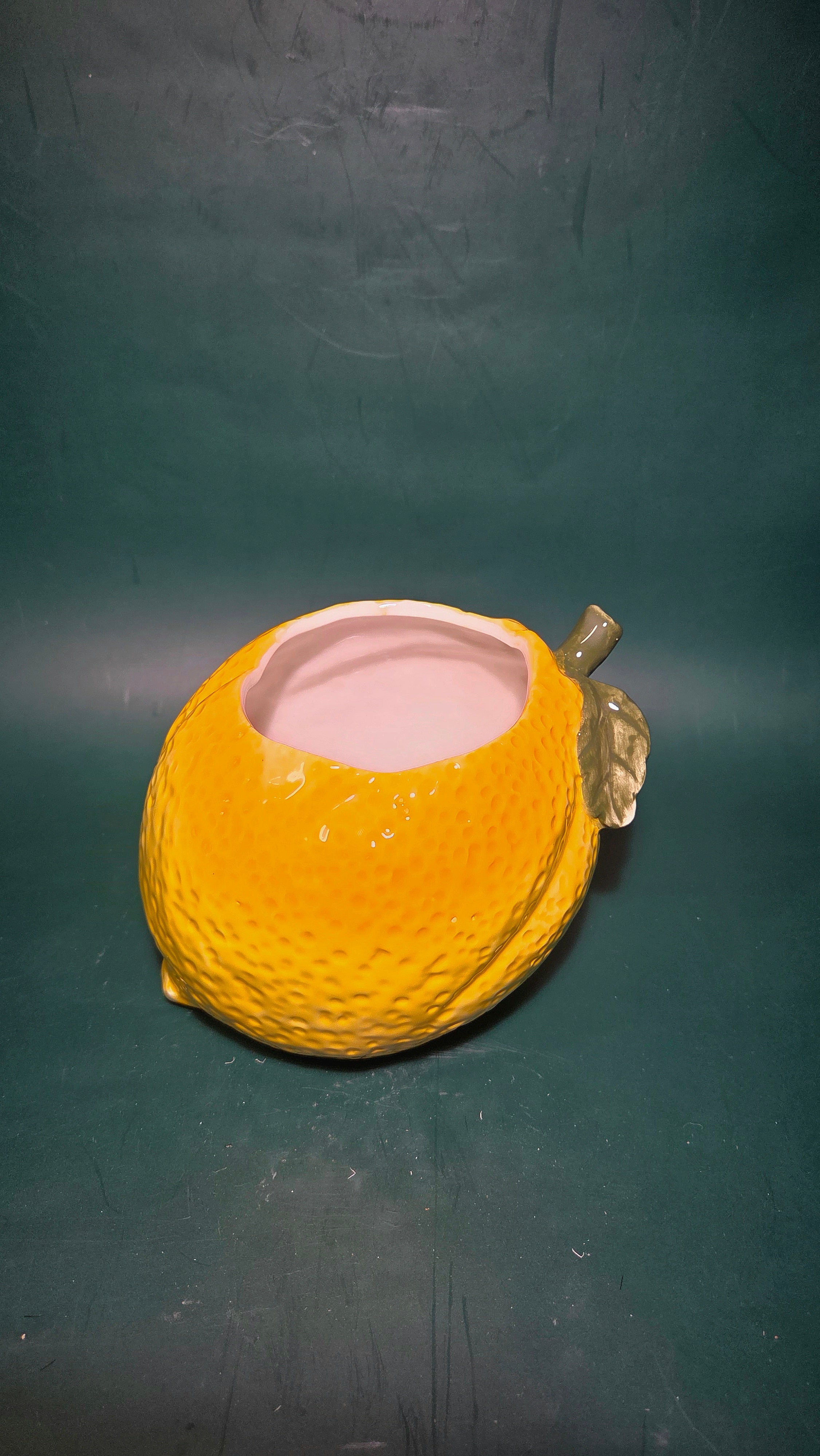 Lemon planter