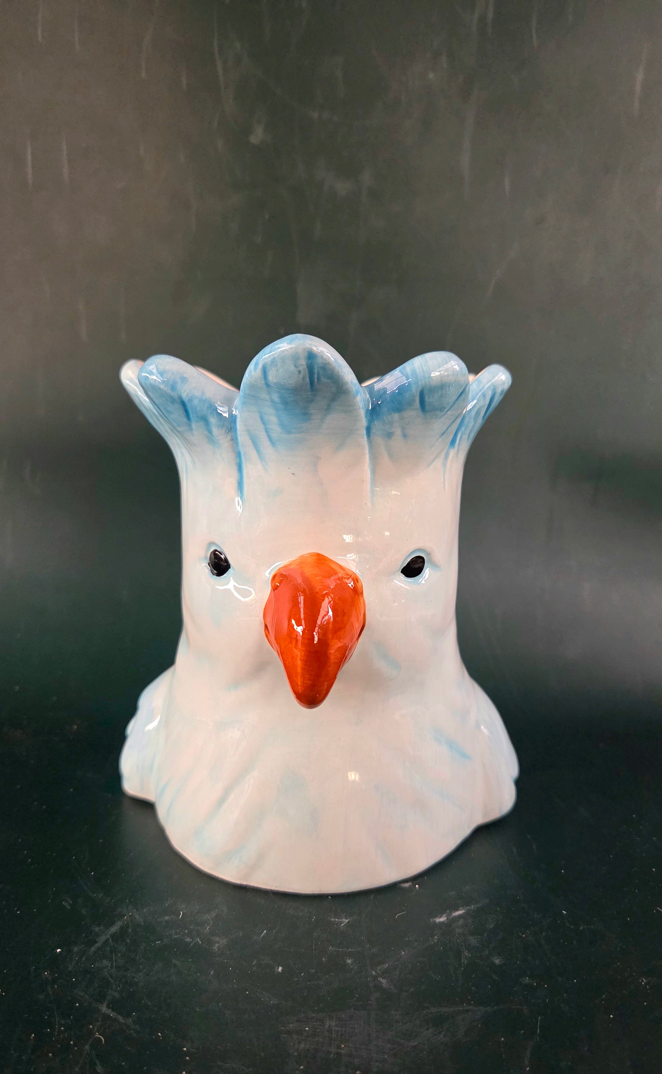 Parrot planter
